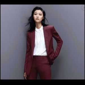 THEORY-Maroon Woven Dancey Slick Blazer-Size 2